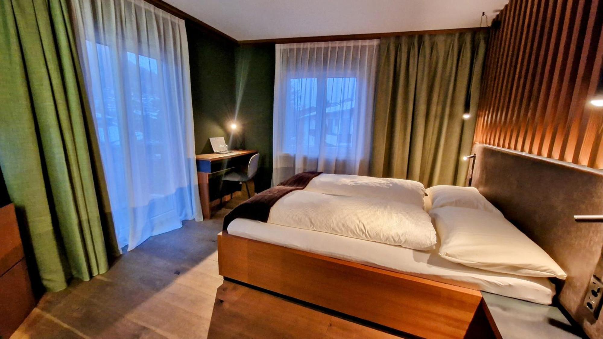 Amber Ski-In/Out Hotel & Spa Саас-Фее Екстериор снимка
