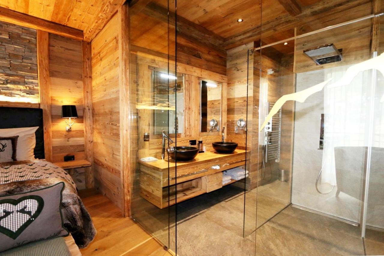 Amber Ski-In/Out Hotel & Spa Саас-Фее Екстериор снимка